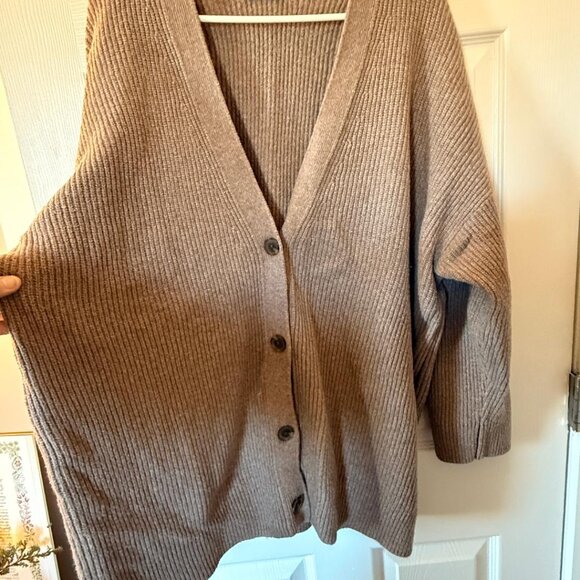 GAP, Women's CashSoft Shaker-Stitch Boyfriend Cardigan, XL | flannel taupe beige - Picture 2 of 5